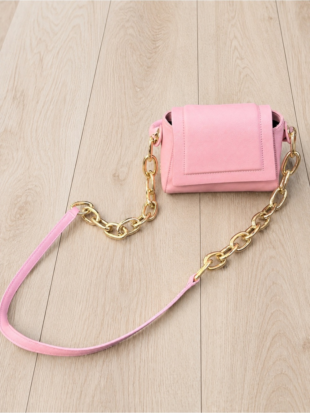 House of Want Blush Pink Mini Top Handle Bag With Gold Chain - Picture 8 of 8